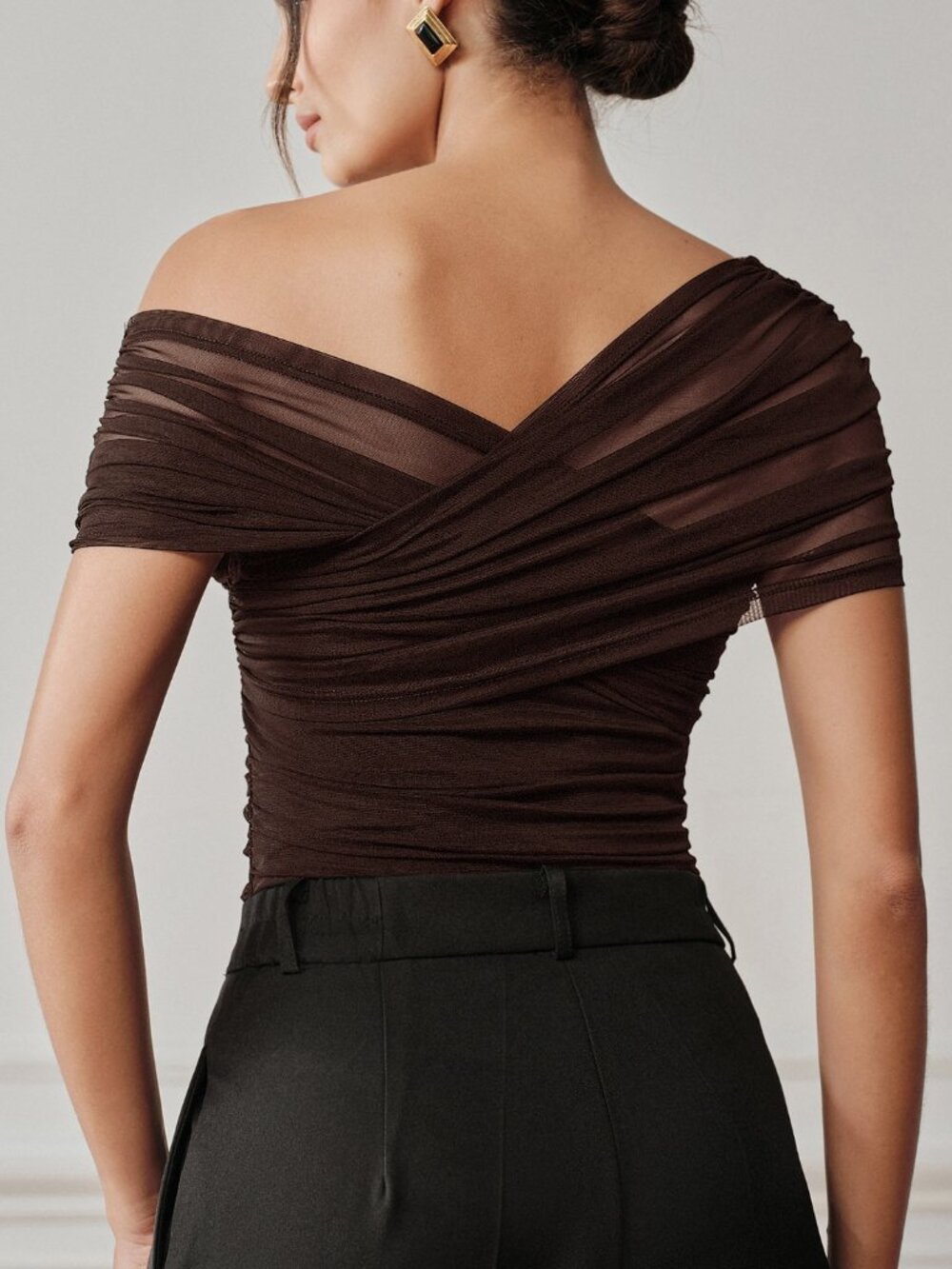 Coffee Brown Elegant Women's Asymmetrical Off-Shoulder Bodysuit - Picture 2 of 10